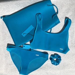 NWT Velvet Triangl Bathing Suit 💙